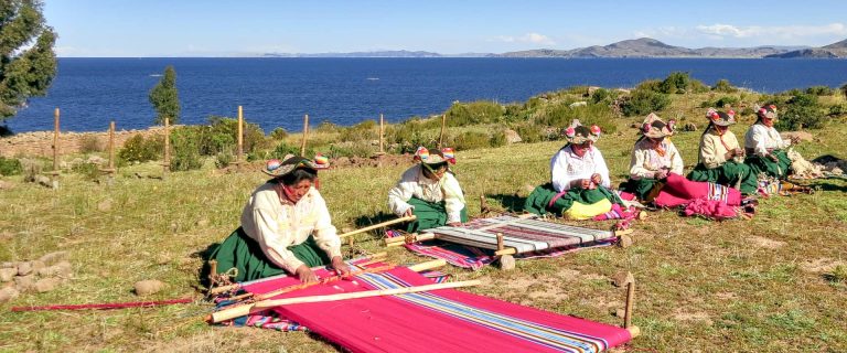 Puno & Suasi Island