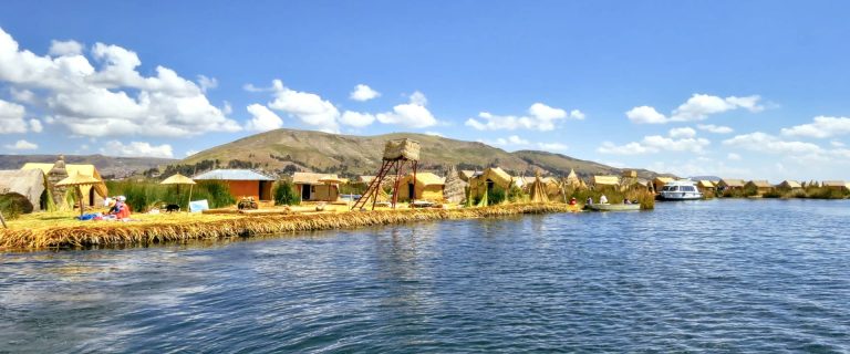 Puno – Uros Island