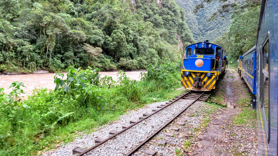 Train from Cusco to Machu Picchu