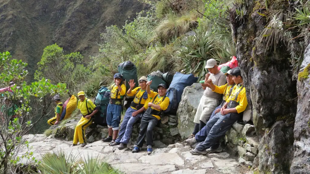 Best Andes Travel Porters On The Classic Inca Trail