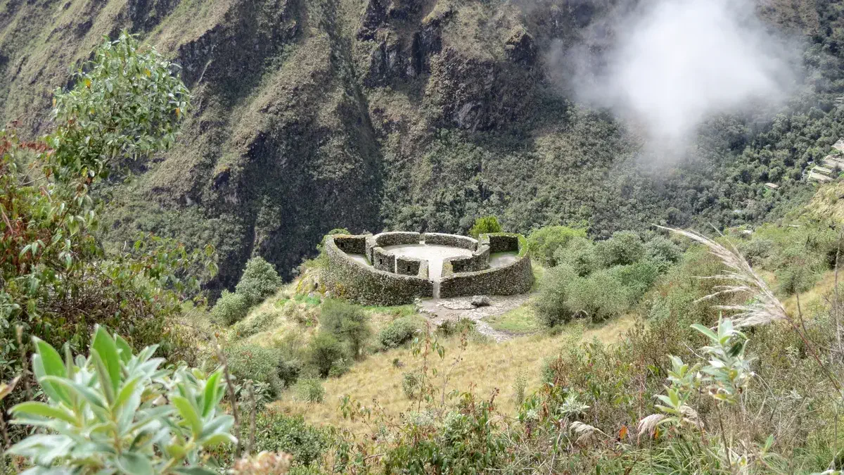 Runkuracay Inca Trek