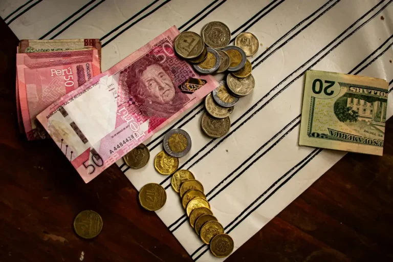 Peru Currency