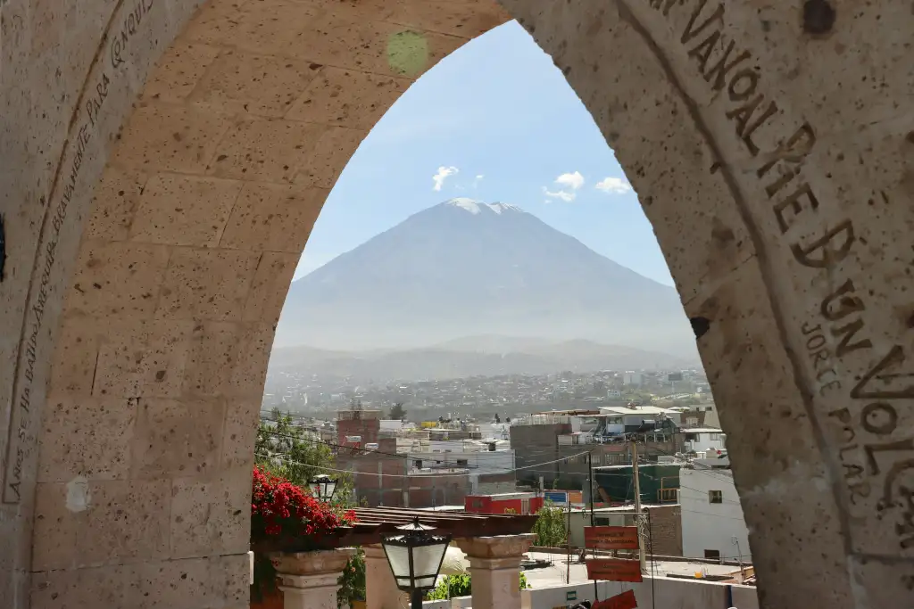 View Of Misti Volcano From Yanahuara Best Andes Travel